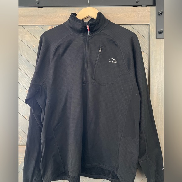 Very comfortable black LL Bean fleece pull over. - Picture 1 of 3